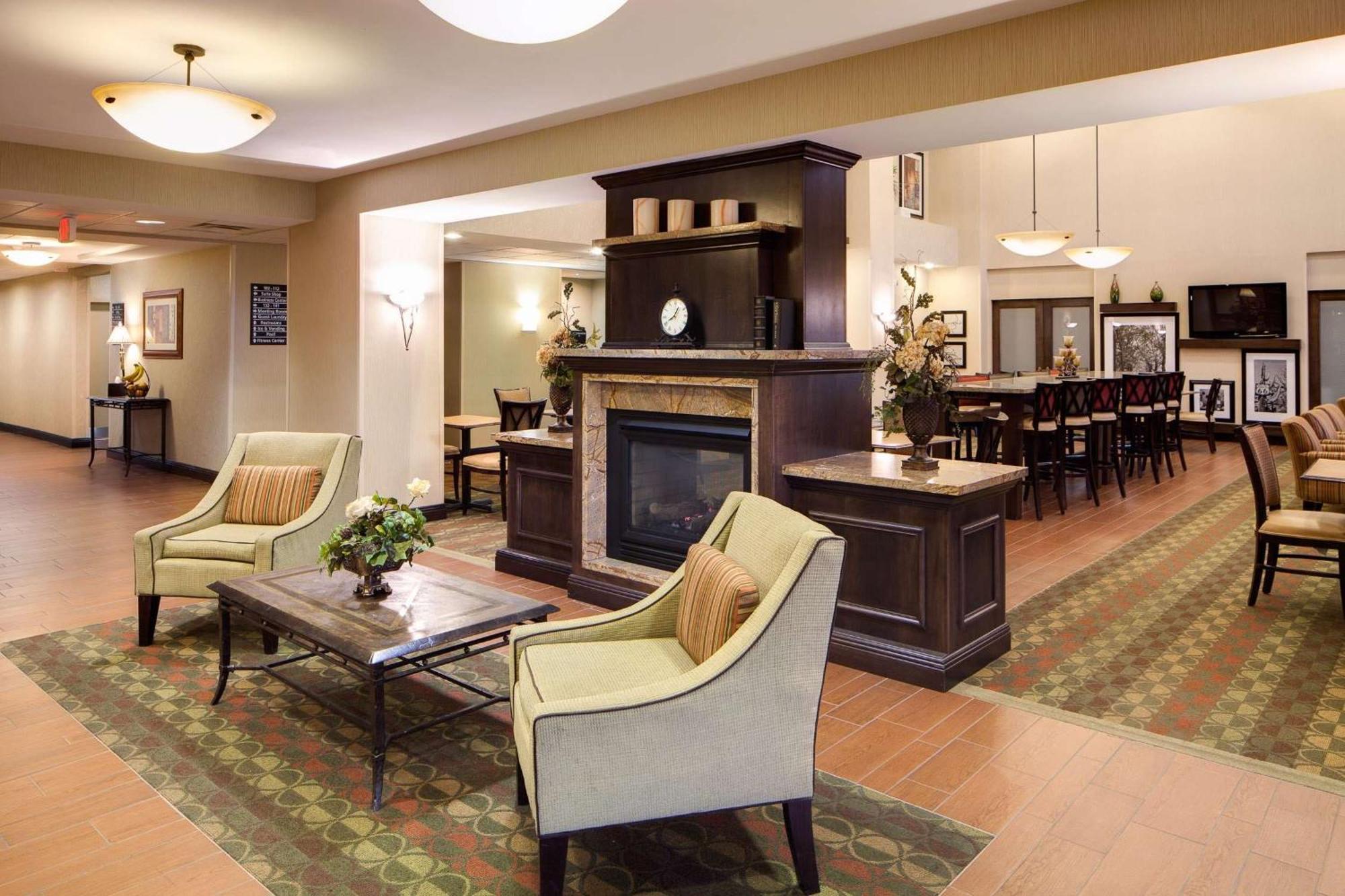 Hampton Inn & Suites Chicago/Saint Charles Exteriér fotografie